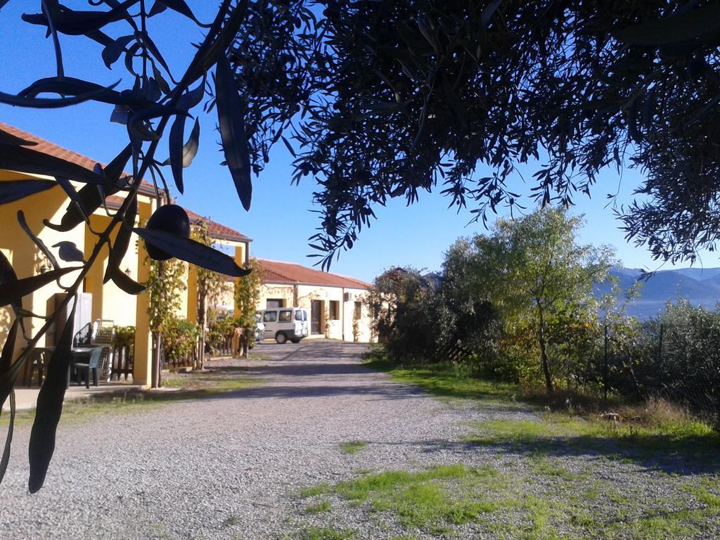 Villaggio Dei Balocchi Castelbuono  Ruang foto