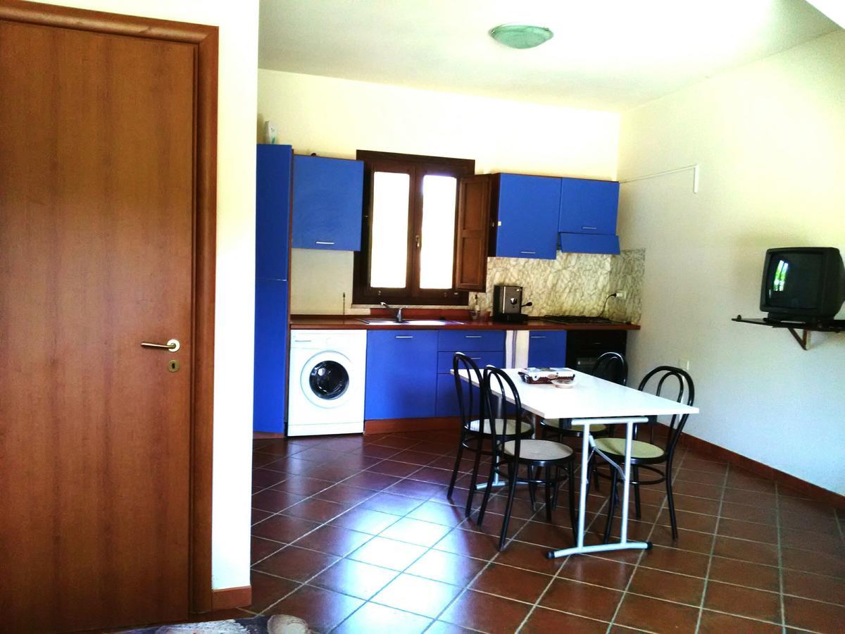 Villaggio Dei Balocchi Castelbuono  Ruang foto