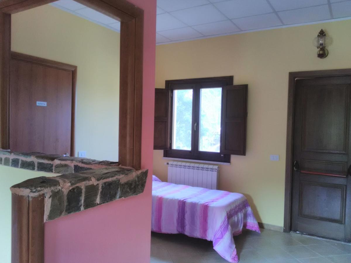 Villaggio Dei Balocchi Castelbuono  Ruang foto