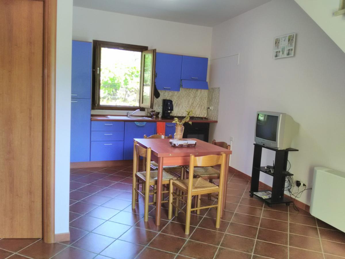 Villaggio Dei Balocchi Castelbuono  Ruang foto